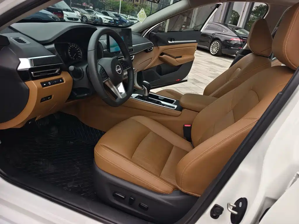 Nissan Teana — миниатюра 9
