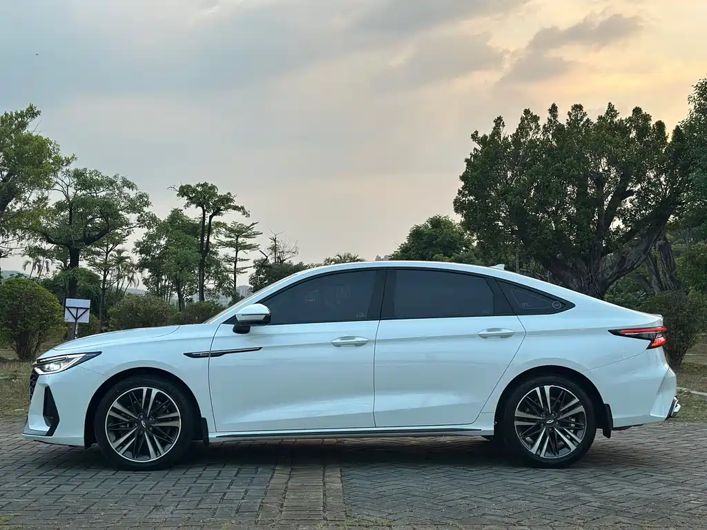 Chery Arrizo 8 — миниатюра 4