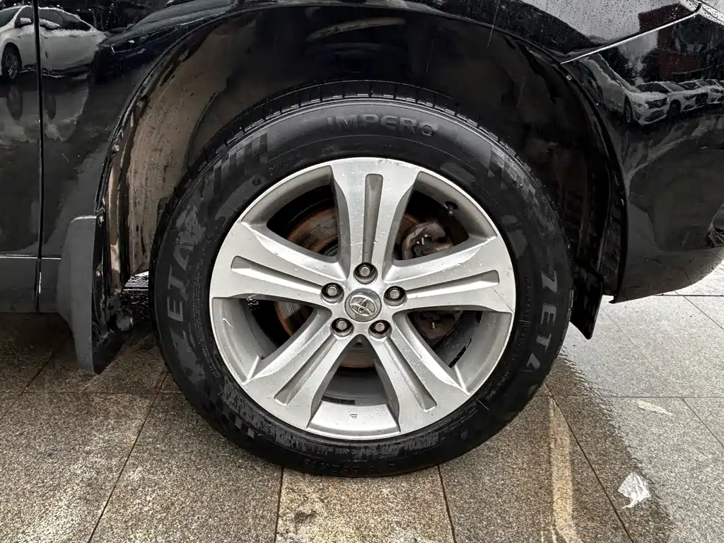 Toyota Highlander — миниатюра 9