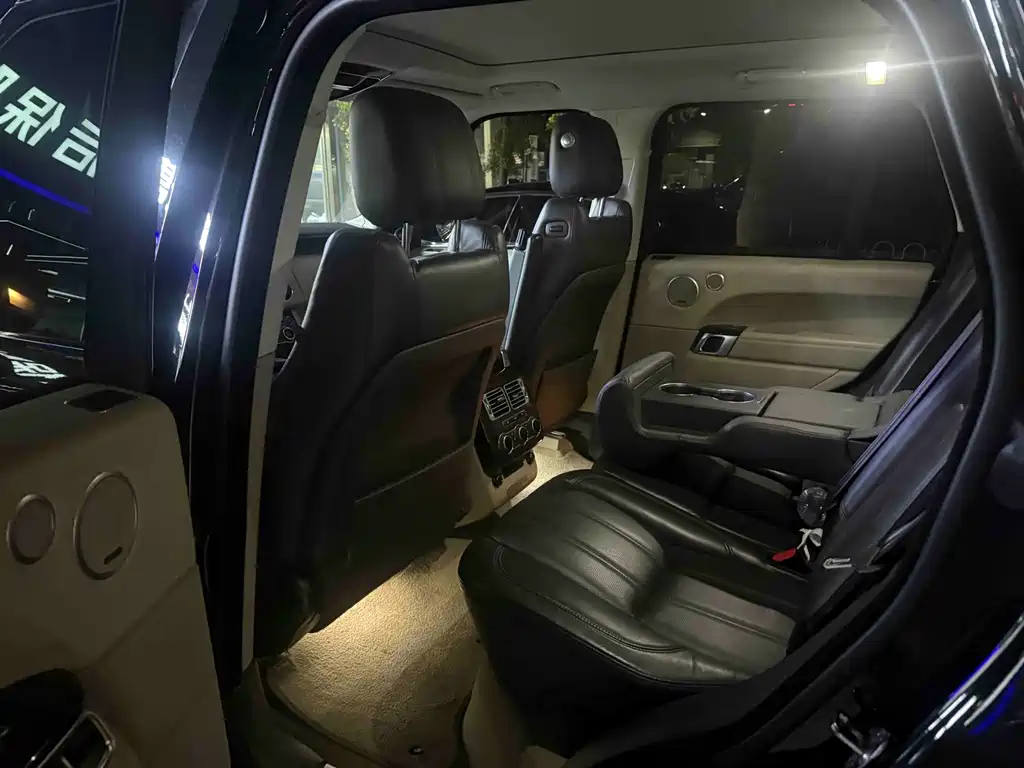 Land Rover Range Rover — миниатюра 6