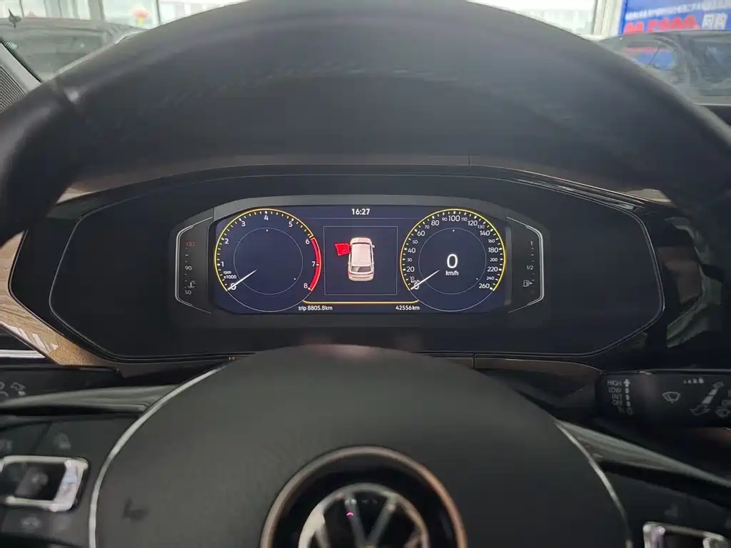 Volkswagen Tharu — миниатюра 3