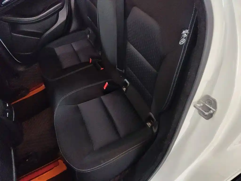 Infiniti QX30 — миниатюра 17