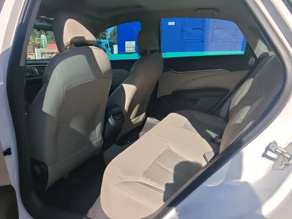 Buick Excelle — миниатюра 17