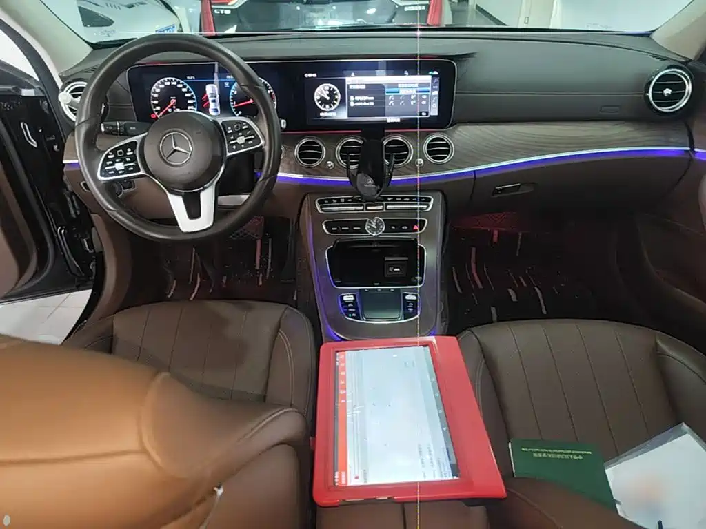 Mercedes-Benz E-Class — миниатюра 10