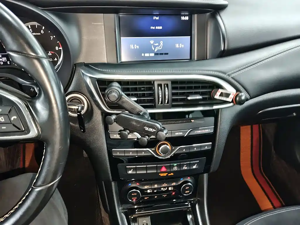 Infiniti QX30 — миниатюра 13