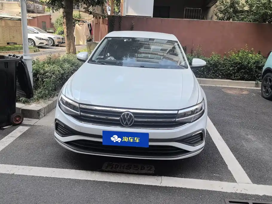 Volkswagen Bora — миниатюра 2