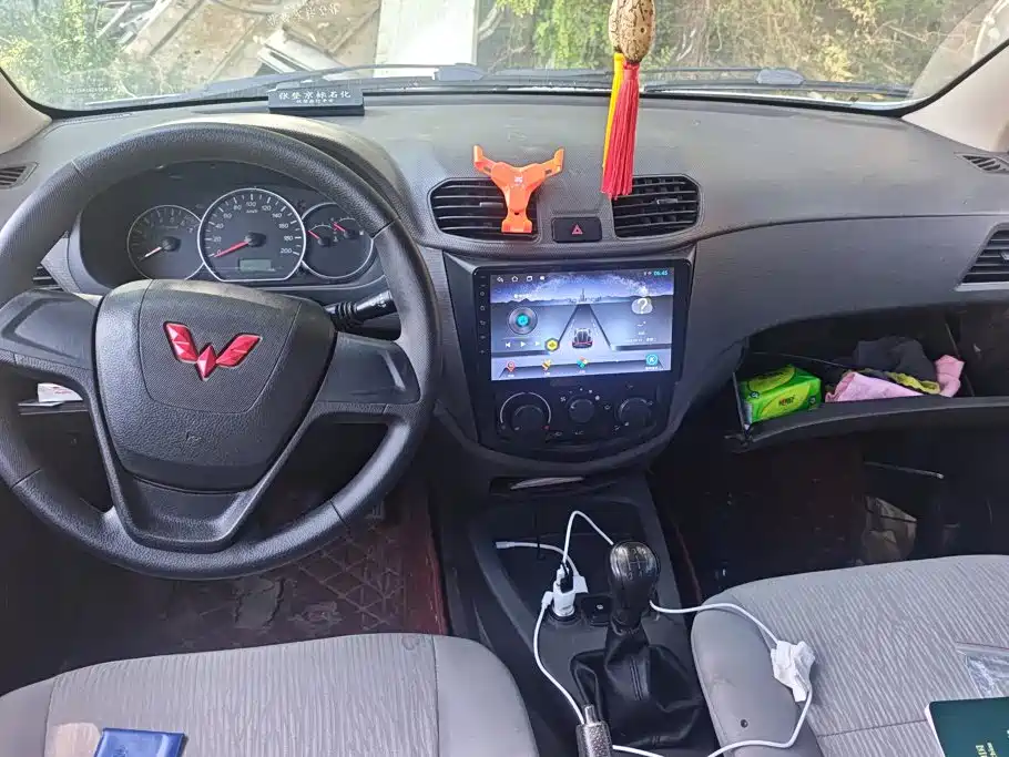 Wuling Hongguang — миниатюра 12