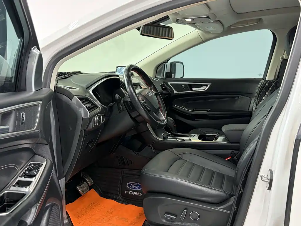 Ford Edge 2015 2.0T GTDi
