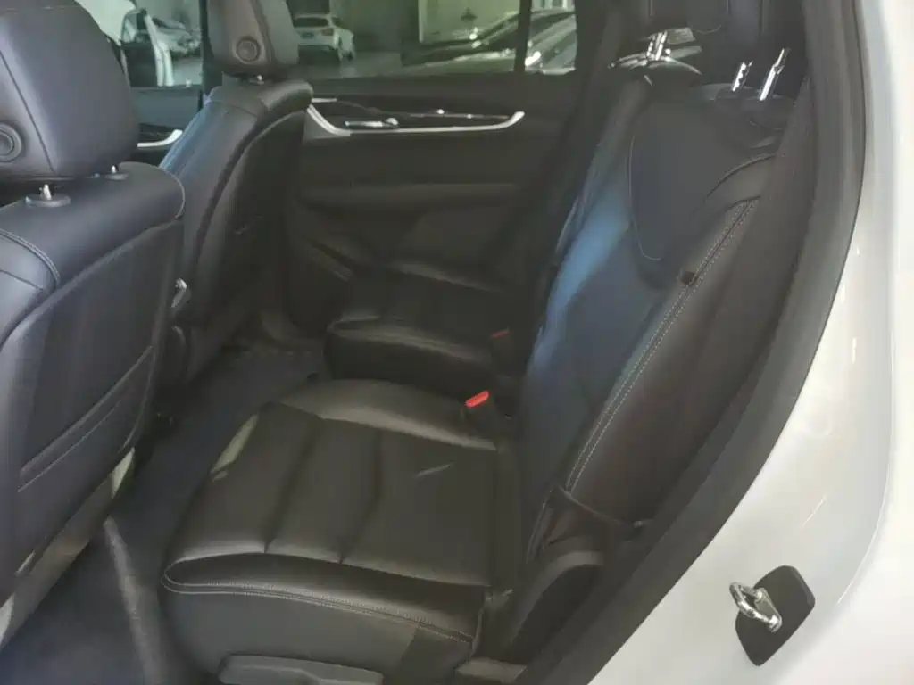Cadillac XT6 — миниатюра 17