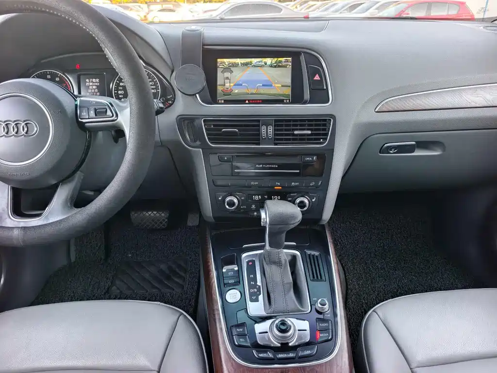 Audi Q5 — миниатюра 14
