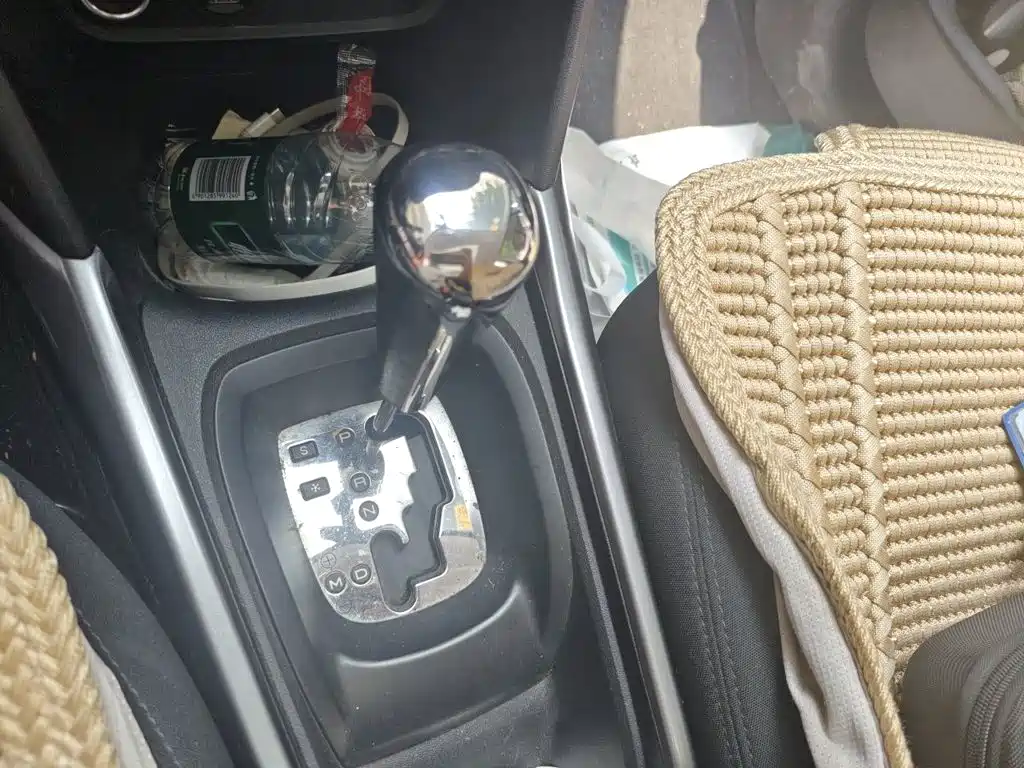 Peugeot 2008 — миниатюра 10