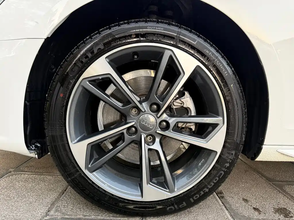 Audi A4L — миниатюра 13