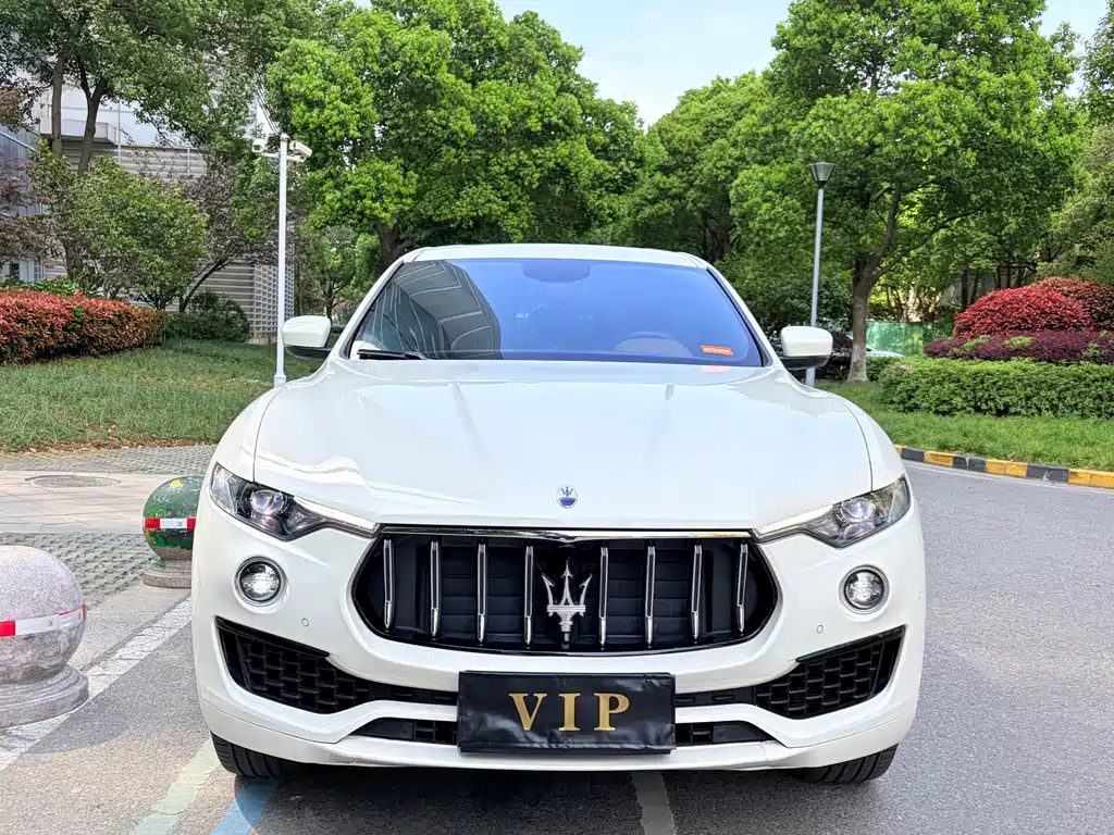 Maserati Levante — миниатюра 2