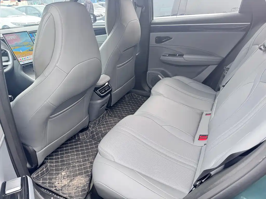 GEELY GALAXY GALAXY L7