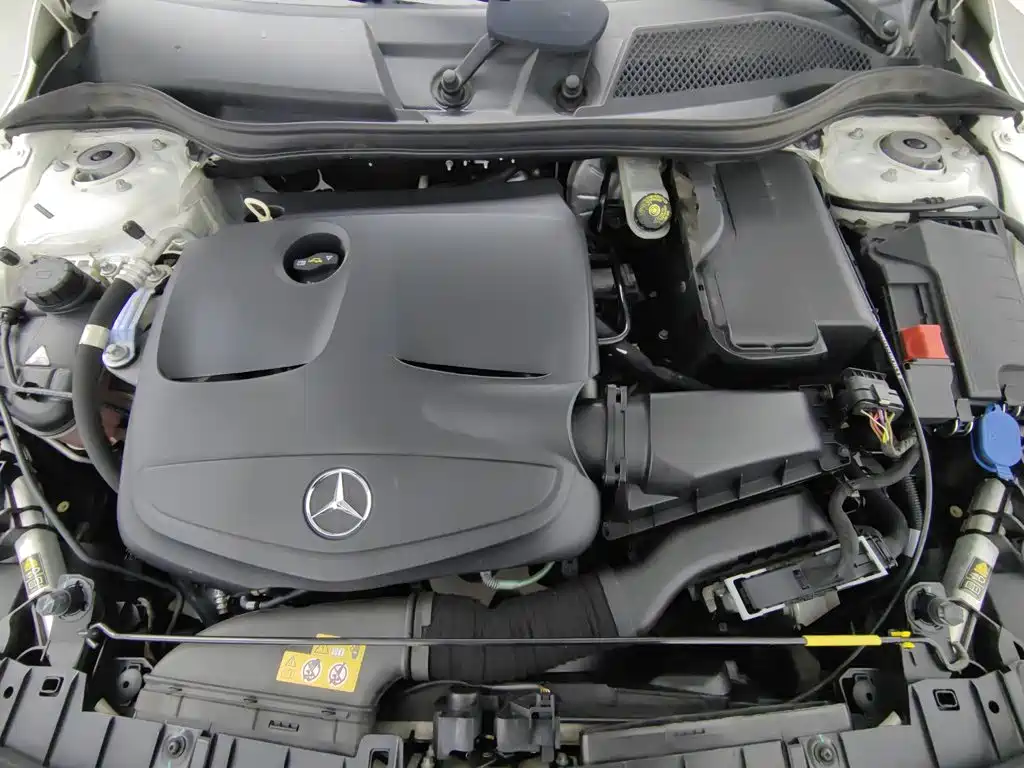 Mercedes-Benz GLA — миниатюра 6