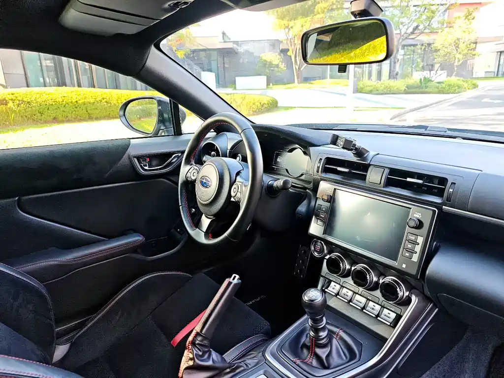Subaru BRZ — миниатюра 11
