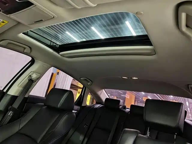Honda Accord — миниатюра 17