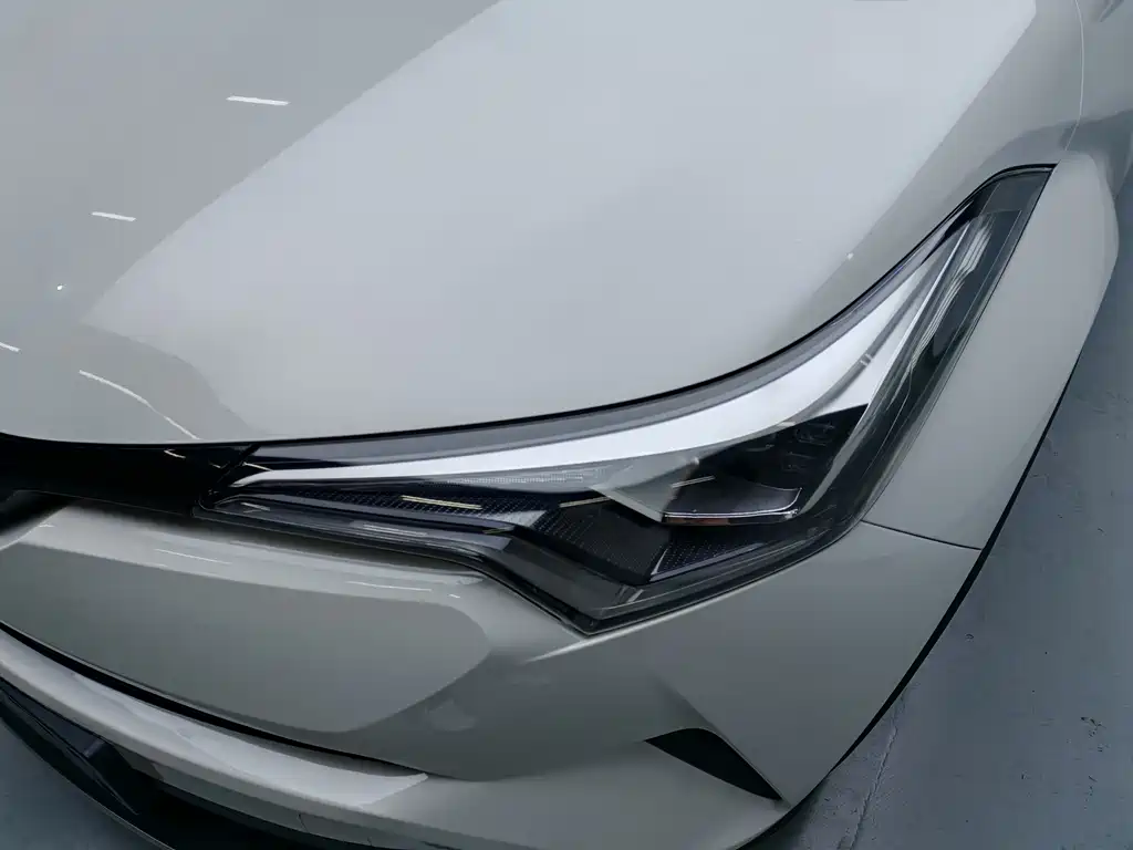 Toyota IZOA — миниатюра 4