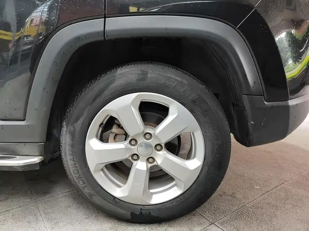 Jeep Compass — миниатюра 14