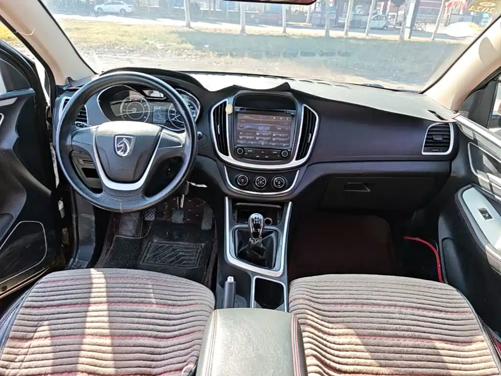 Baojun 560 — миниатюра 10