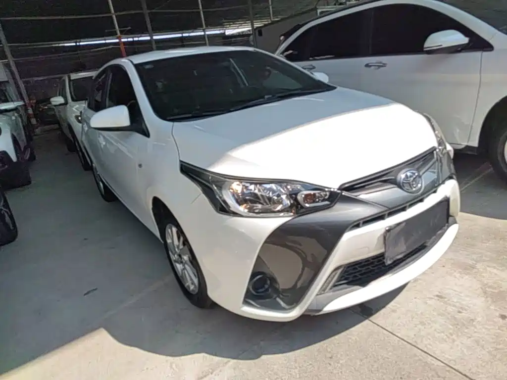 Toyota Yaris L — миниатюра 4
