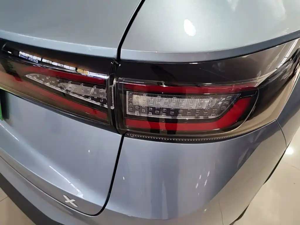 Volkswagen ID.4 X — миниатюра 8