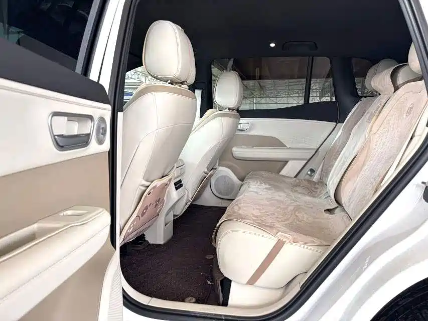 Toyota bZ3X — миниатюра 8