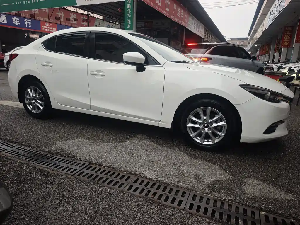 Mazda 3 Axela — миниатюра 4