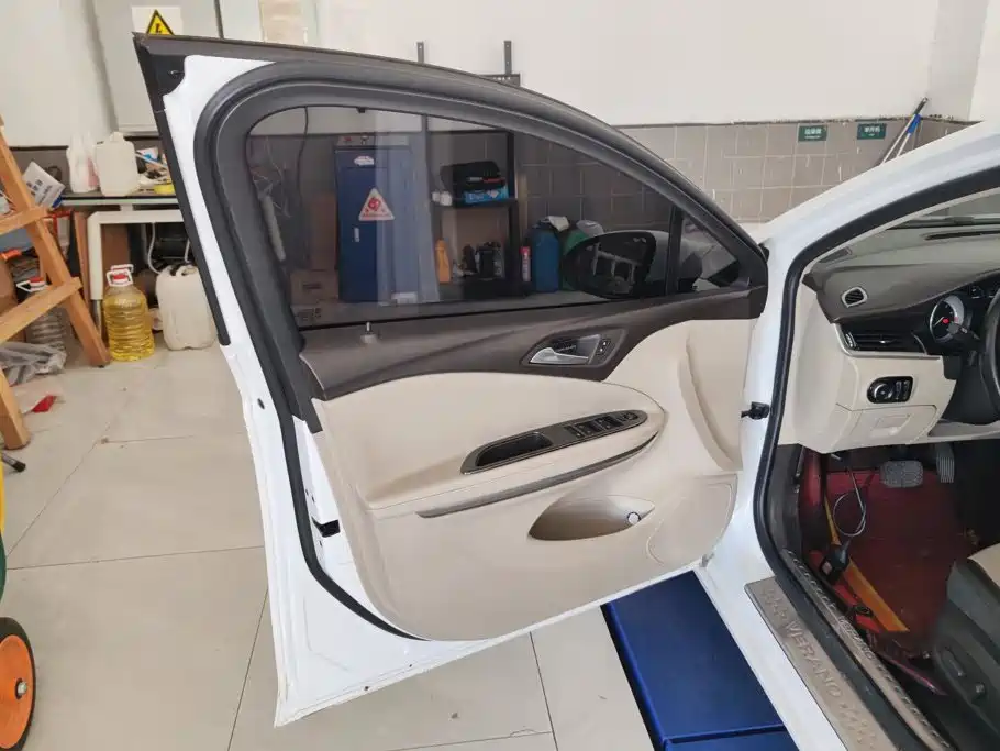 Buick Verano — миниатюра 7