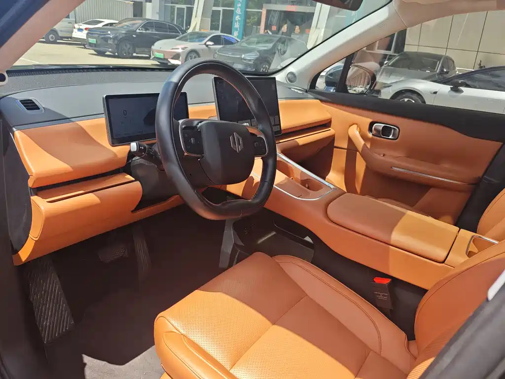 Leapmotor C16 2026 280 6 мест
