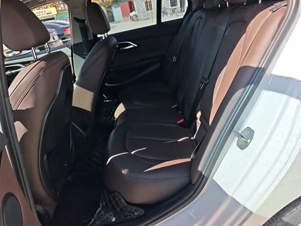 BMW 1 Series — миниатюра 17