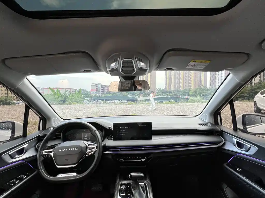 Wuling Jiachen — миниатюра 8