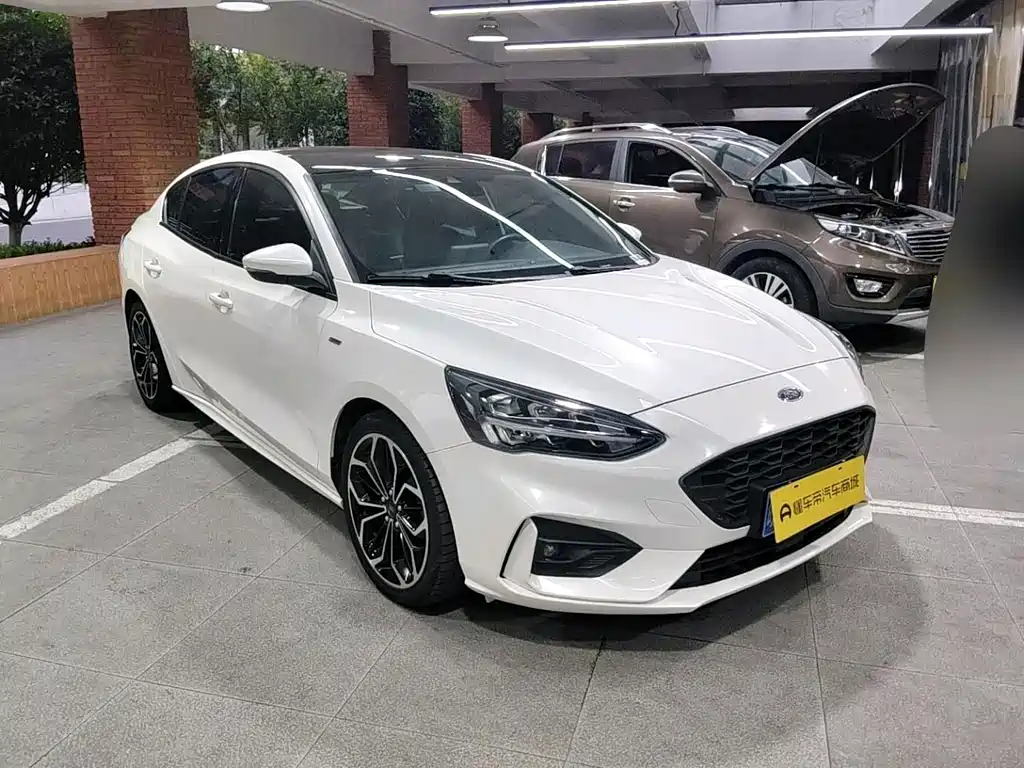 Ford Focus — миниатюра 6