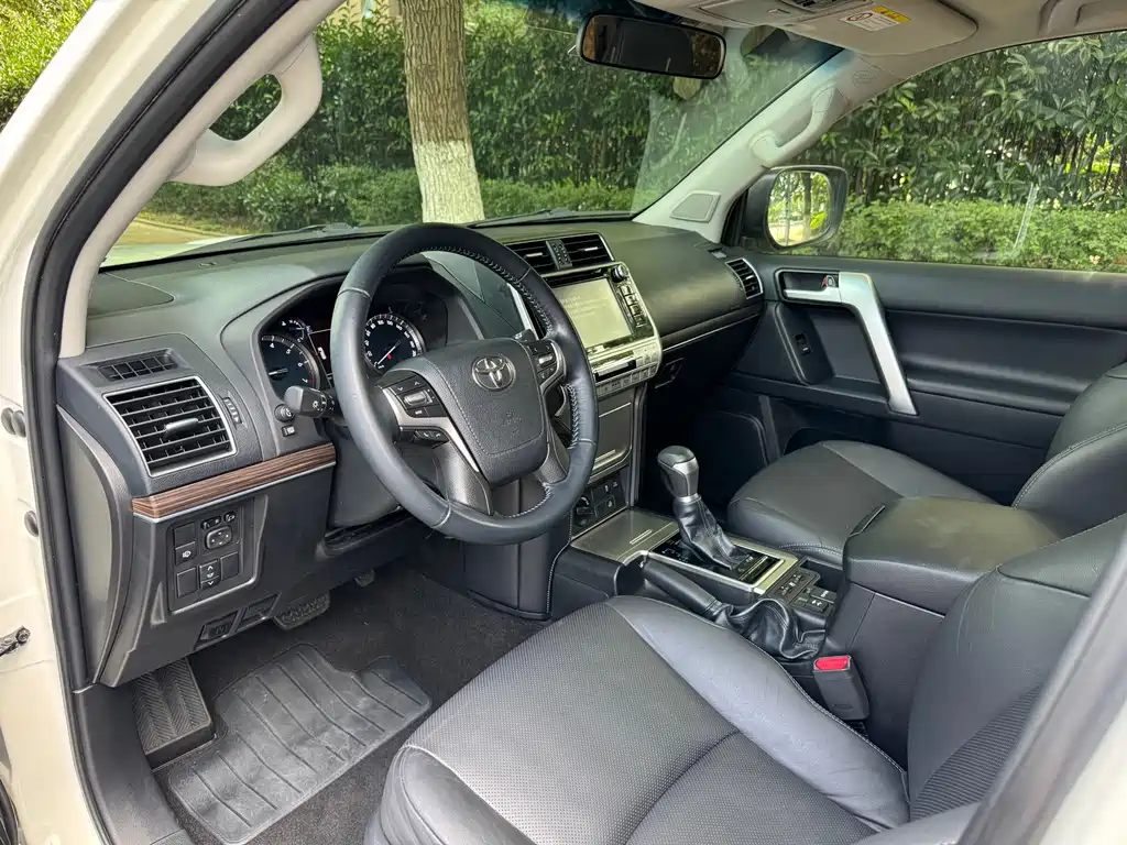 Toyota Land Cruiser Prado 2018 3.5L AT TX-L