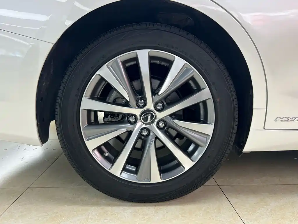 Lexus ES — миниатюра 27