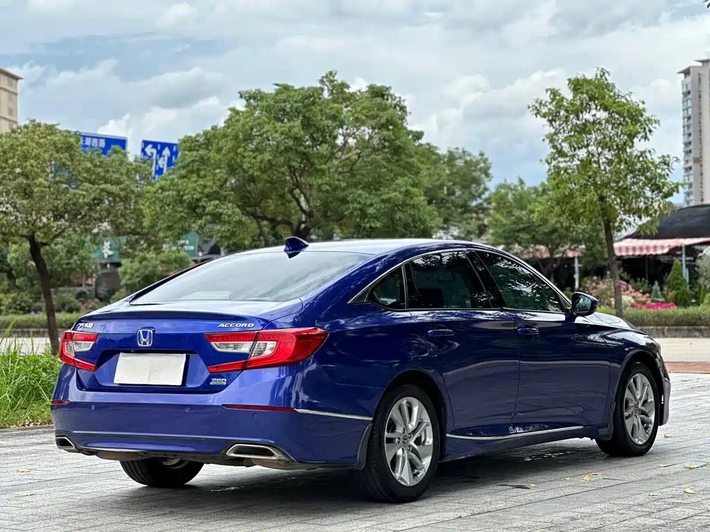 Honda Accord — миниатюра 6