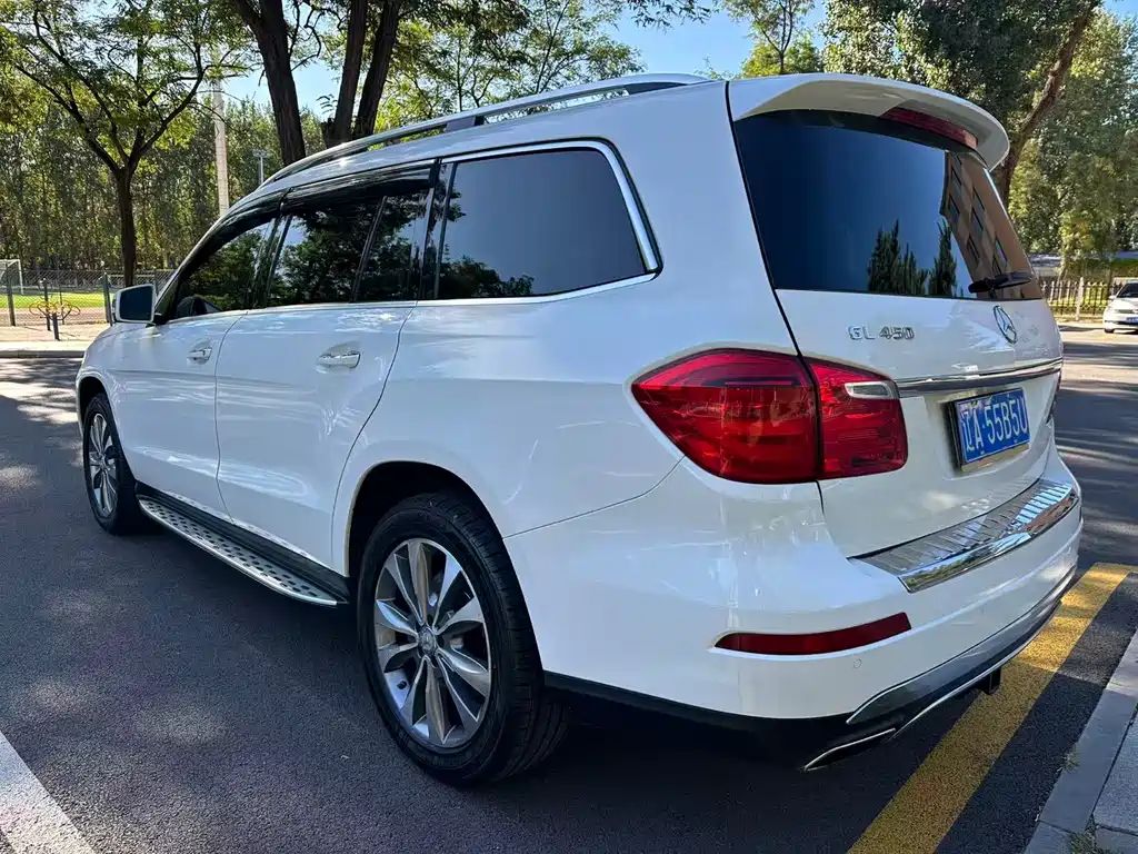 Mercedes-Benz GL-Class — миниатюра 8