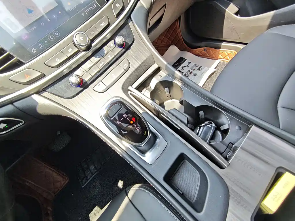 Buick LaCrosse — миниатюра 9