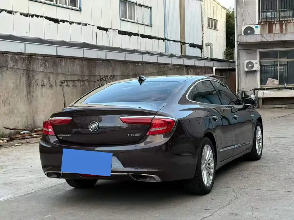 Buick LaCrosse — миниатюра 4