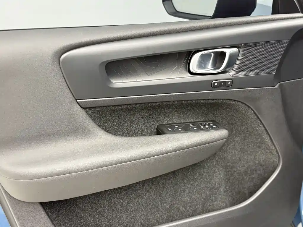 Volvo C40 — миниатюра 15