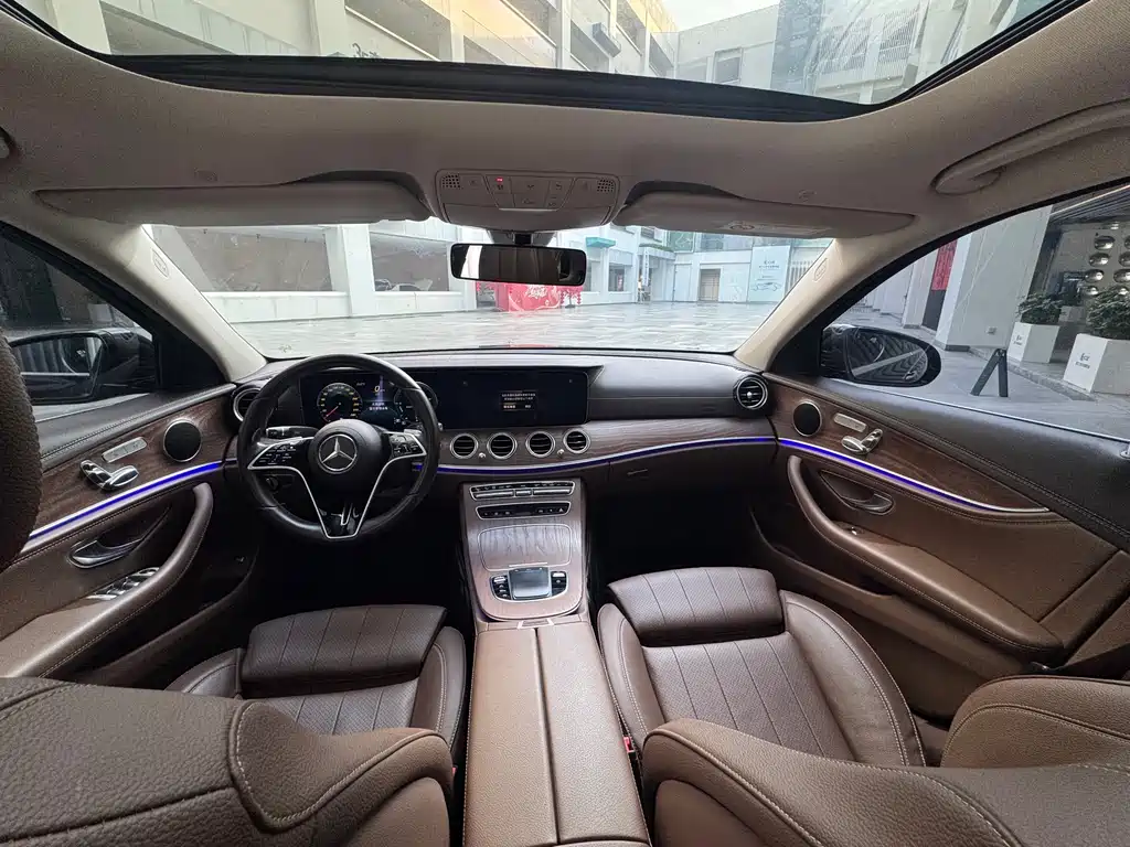 MERCEDES-BENZ E CLASS