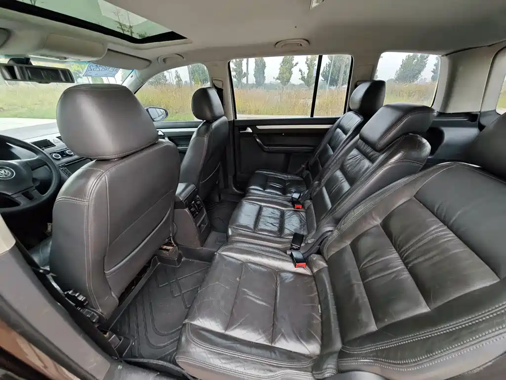 Volkswagen Touran — миниатюра 8