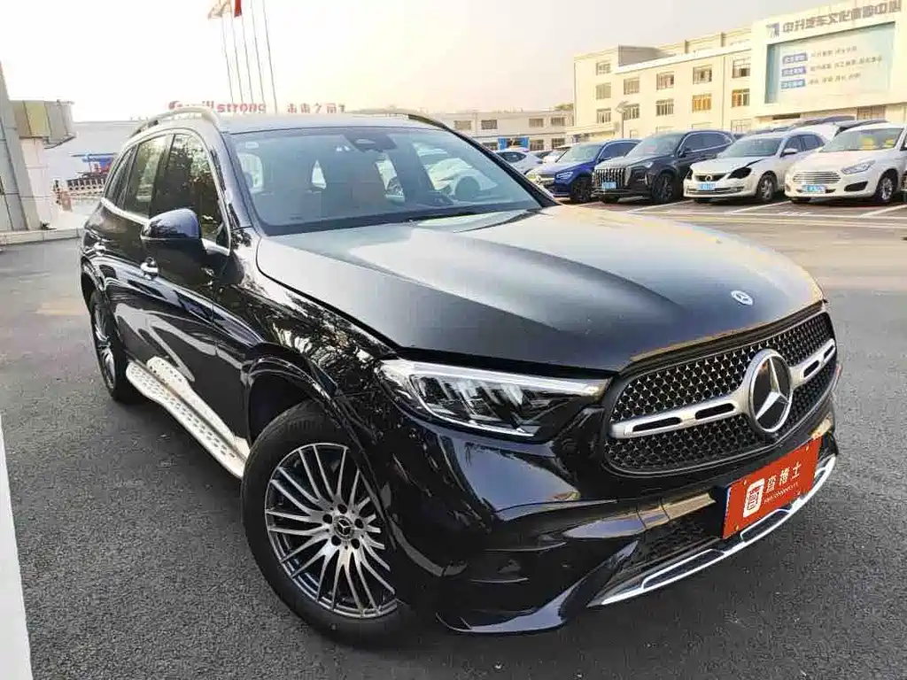 Mercedes-Benz GLC 2025 GLC 300 L 4MATIC 5 мест
