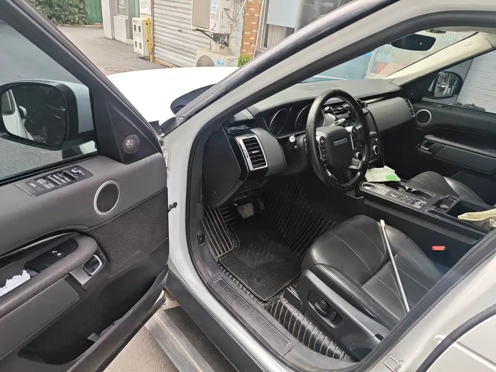 Land Rover Discovery — миниатюра 8