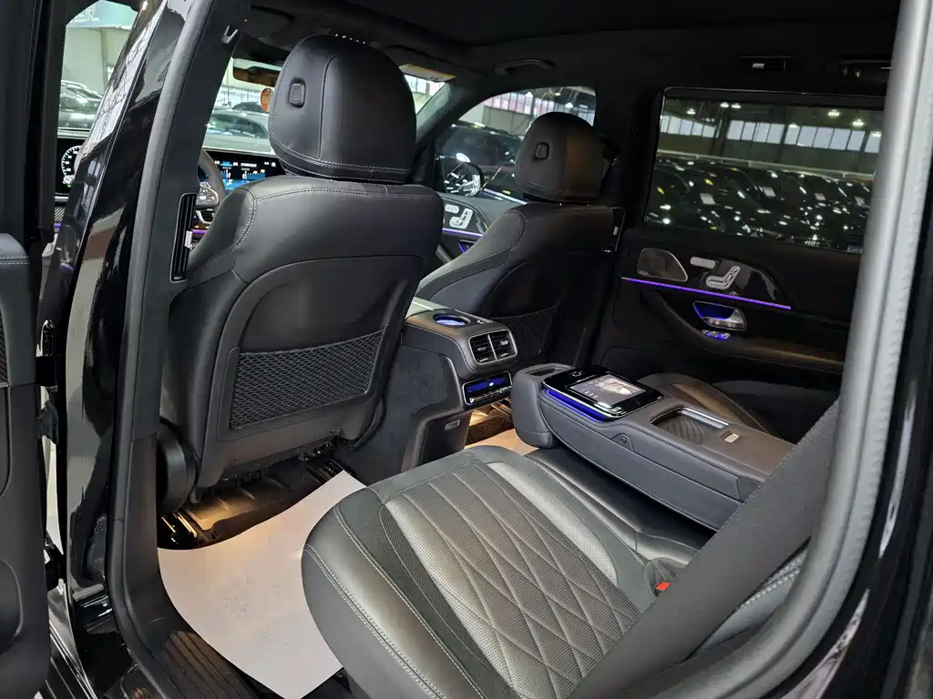 MERCEDES-BENZ GLS AMG