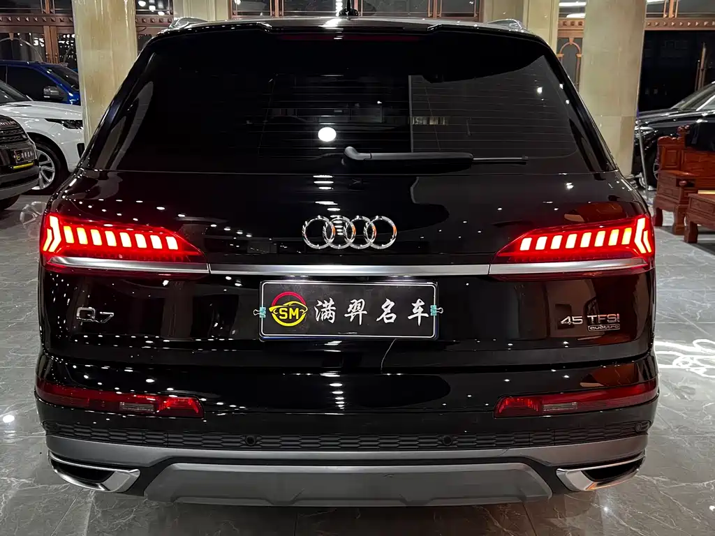 Audi Q7 — миниатюра 5
