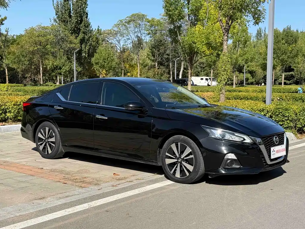 Nissan Teana — миниатюра 3