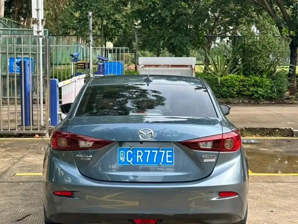Mazda 3 Axela — миниатюра 8
