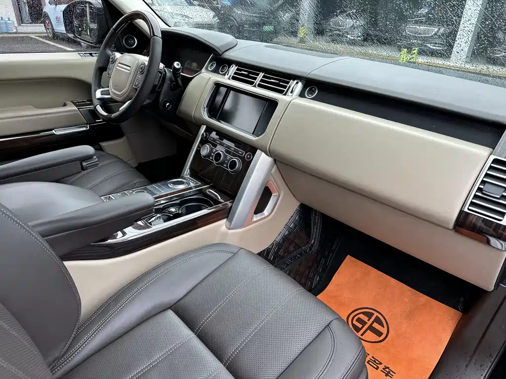 Land Rover Range Rover 2016 3.0 SC V6 Vogue Long Wheelbase