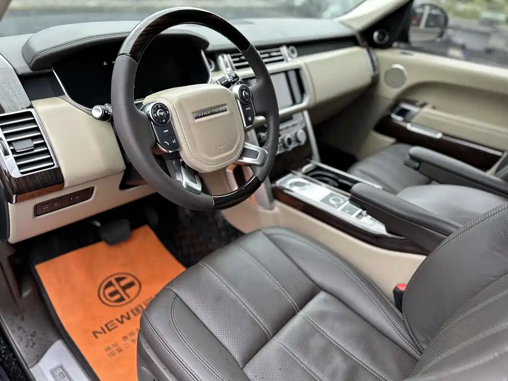 Land Rover Range Rover 2016 3.0 SC V6 Vogue Long Wheelbase
